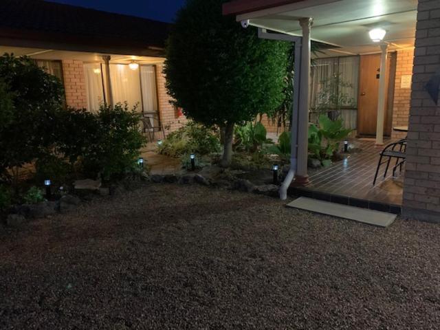 Muswellbrook Motor Inn Extérieur photo